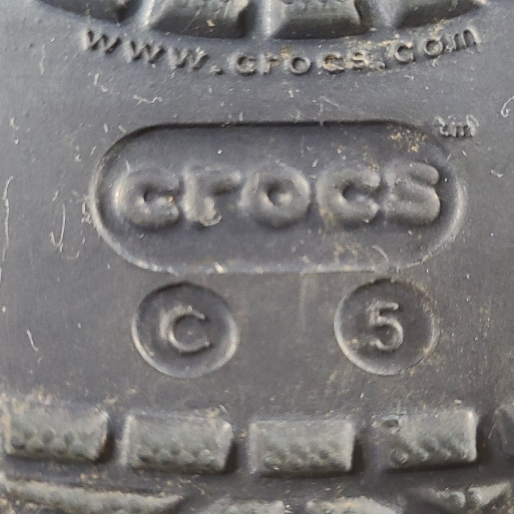 Crocs Kids Sandals - Picture 10 of 10